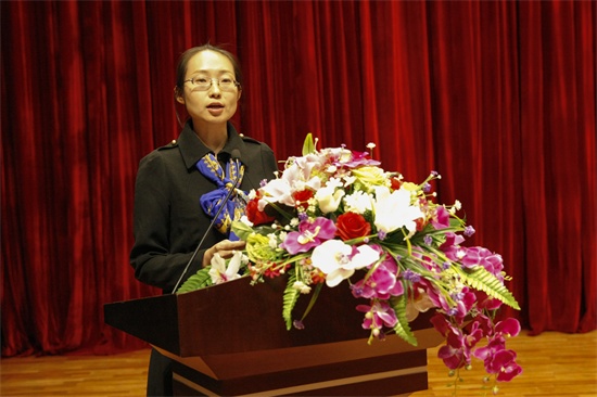8学产对接平台教师代表董健发言.jpg