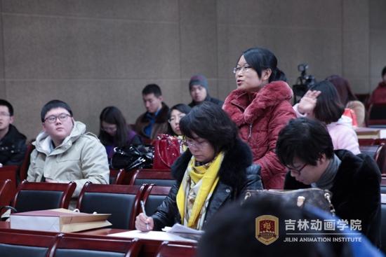 6-光明日报记者在通气会现场提问.JPG