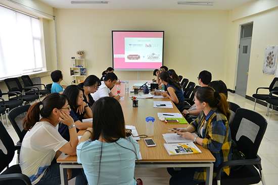 广告学院部分教师参加分享会.JPG