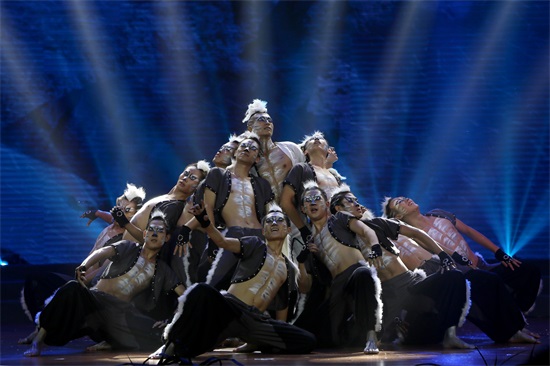 《雪狼魂》舞蹈3 崔毅.JPG