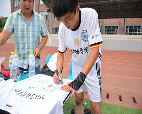 QQ截图20140624095228.jpg