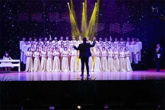 3广告学院演唱《黄河大合唱》.jpg