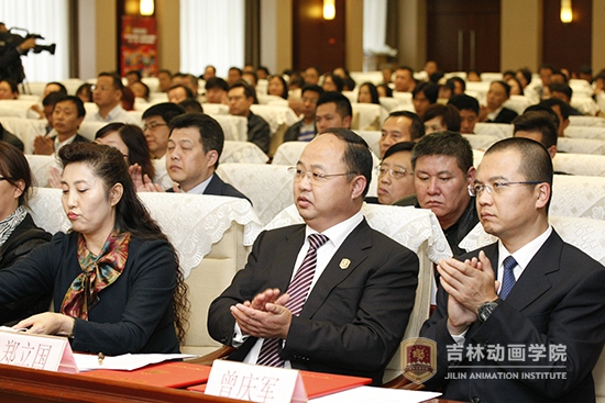 6英国威廉希尔唯一官网董事长出席全省精神文明建设“五个一工程”表彰大会.jpg