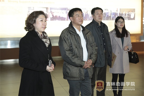 参观2.jpg