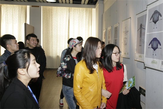 p2《青蛙王国》看不够.jpg